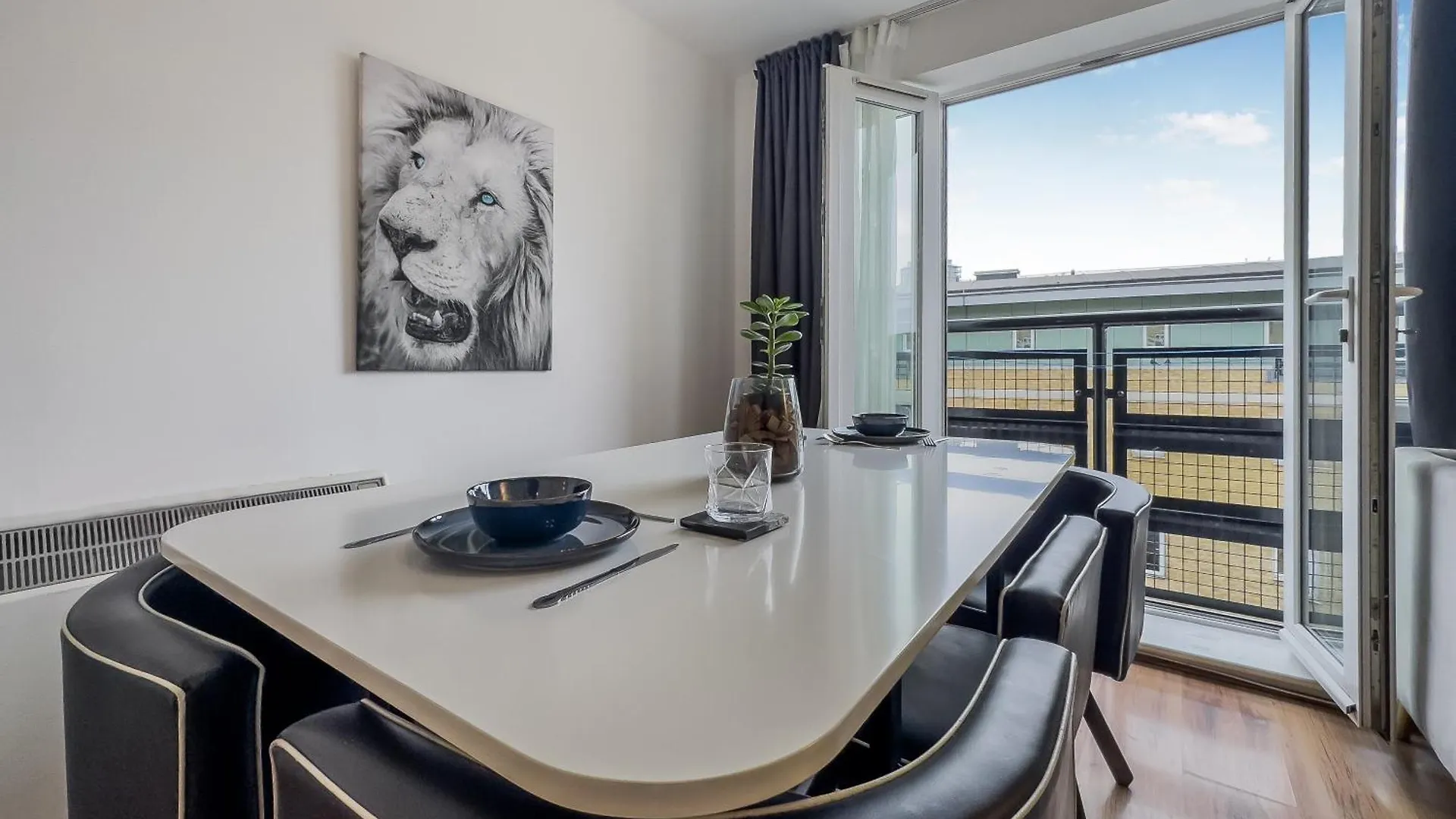 Apartman Luxurious 2Bed In Canary Wharf London